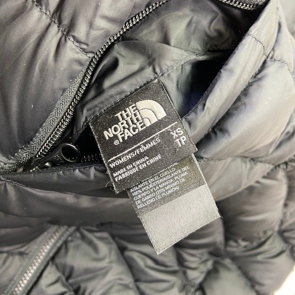 The North Face Hyvent Puffer Jacket Womens XS Black Down Blend Full Zip Quilted - Picture 15 of 16